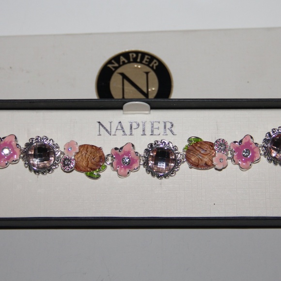 NEW! Napier Whimsical Charm Bracelet IOB - Picture 5 of 6